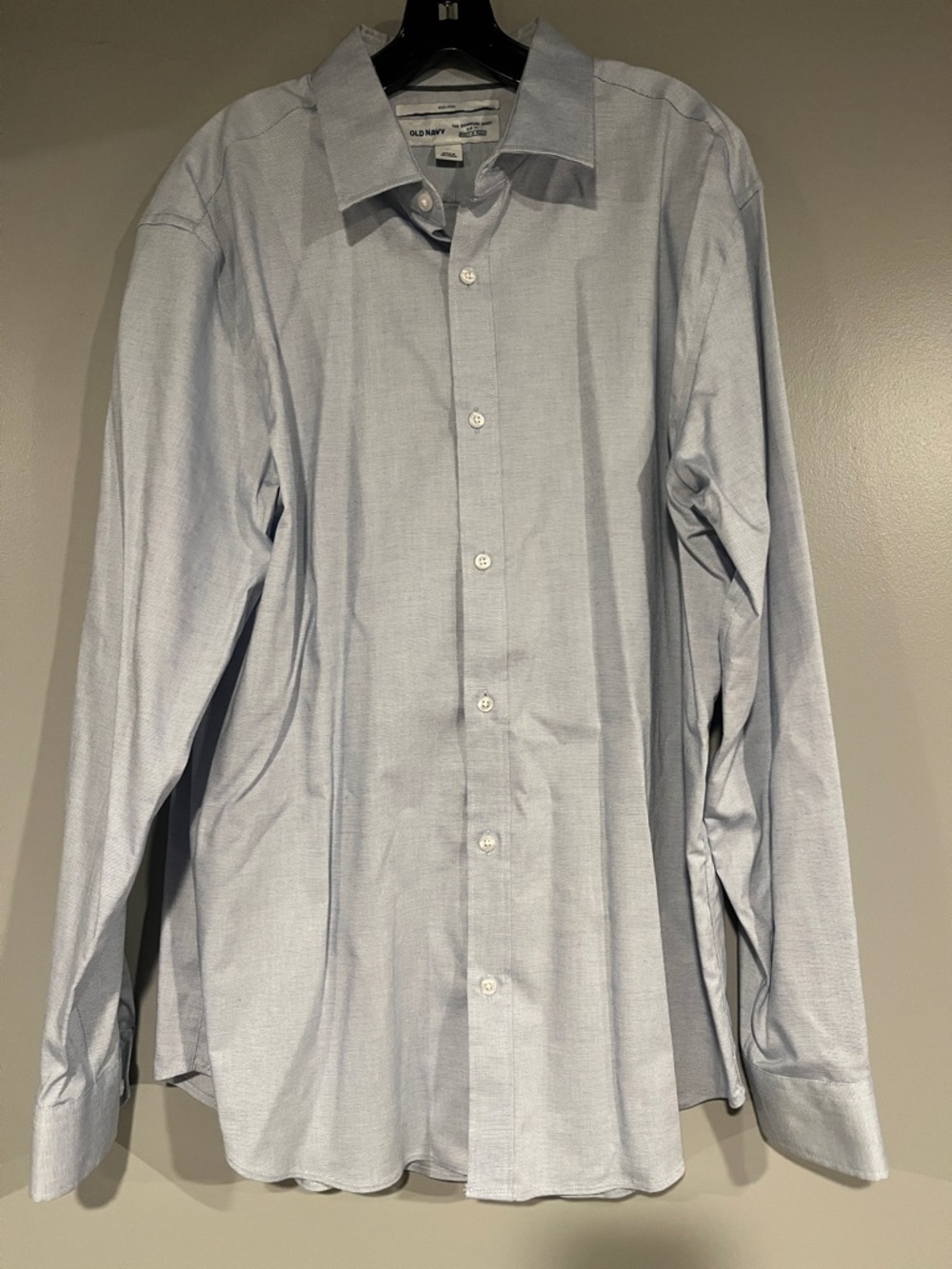 Old Navy Pale Blue Men's Button-Front Dress Shirt